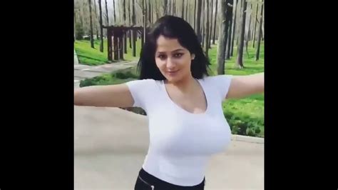 Girls Bouncing Their Tits Porn Videos 